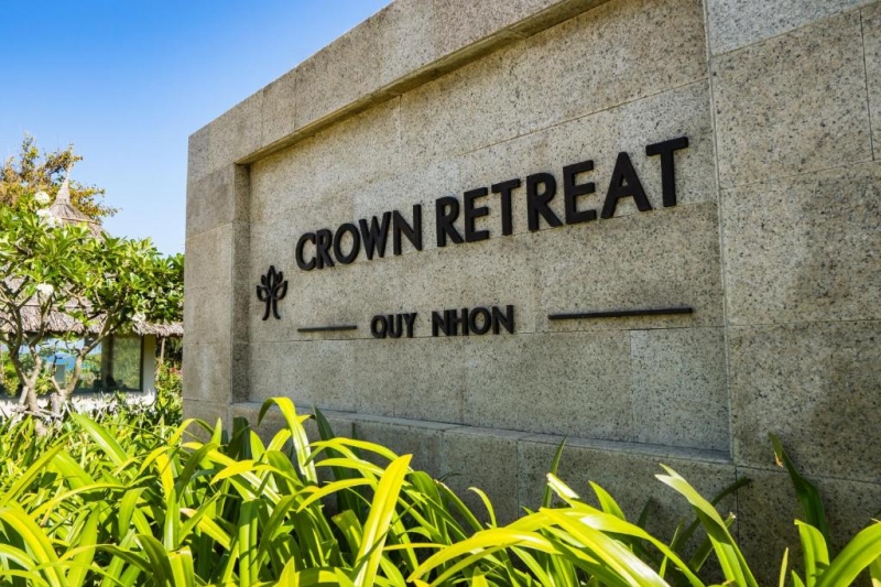 RESORT CROWN RETREAT